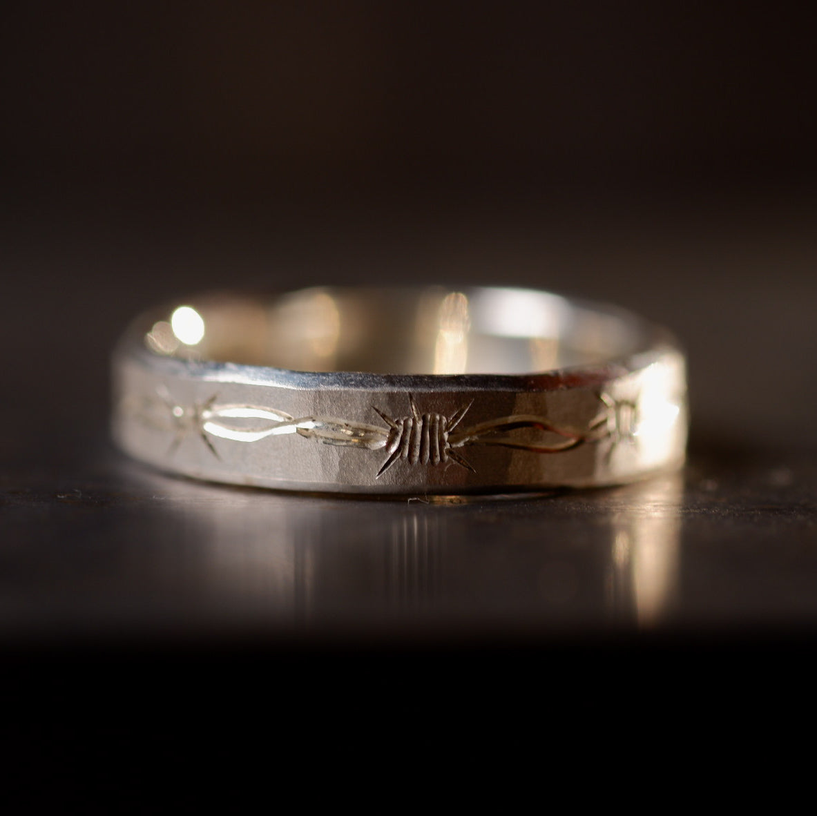 BARBED STACKING BAND SILVER