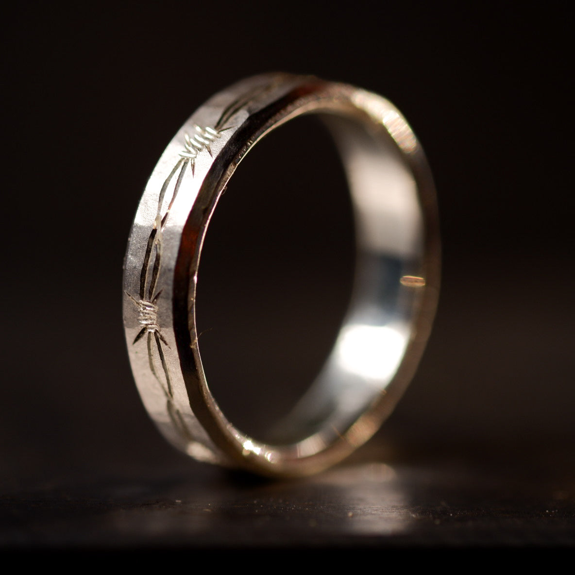 BARBED STACKING BAND SILVER